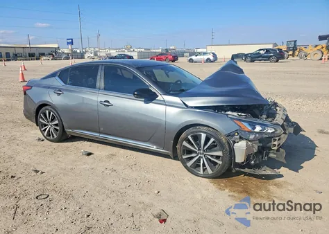 2020 Nissan Altima Sr z USA, uszkodzony, nr VIN 1N4BL4CV5LC101106